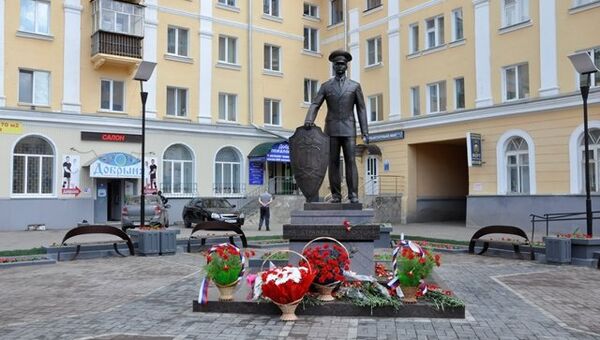 Памятник На страже правопорядка в Ульяновске. Архивное фото