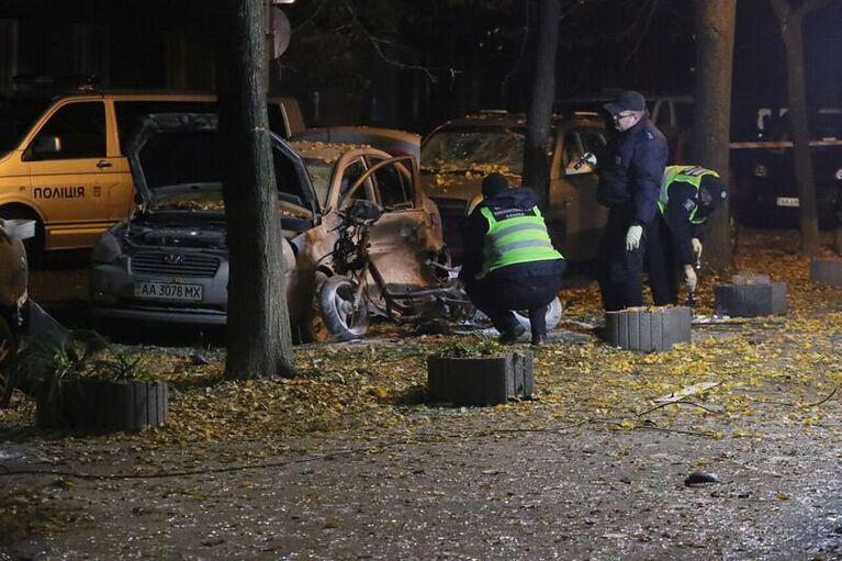 На месте покушения на депутата Верховной рады Игоря Мосийчука в Киеве, Украина. 25 октября 2017