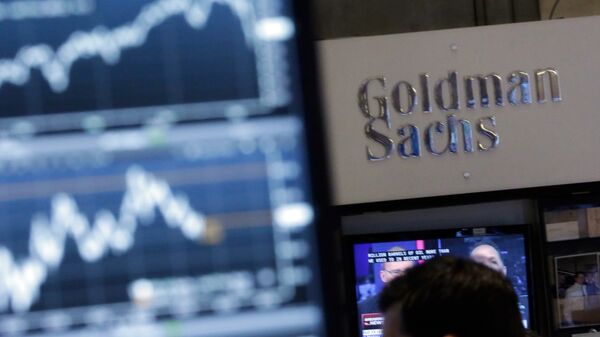 Вывеска одного из крупнейших в мире инвестиционных банков Goldman Sachs, США