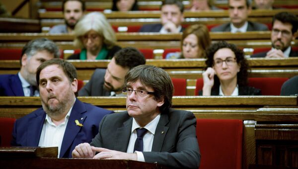 Глава женералитета Каталонии Карлес Пучдемон на заседании парламента Каталонии. 26 октября 2017