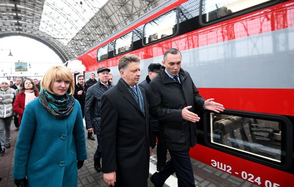 Запуск первого двухэтажного поезда Аэроэкспресс на Киевском вокзале Запуск первого двухэтажного поезда Аэроэкспресс на Киевском вокзале