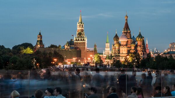 Вид на Кремль из парка Зарядье. Архивное фото