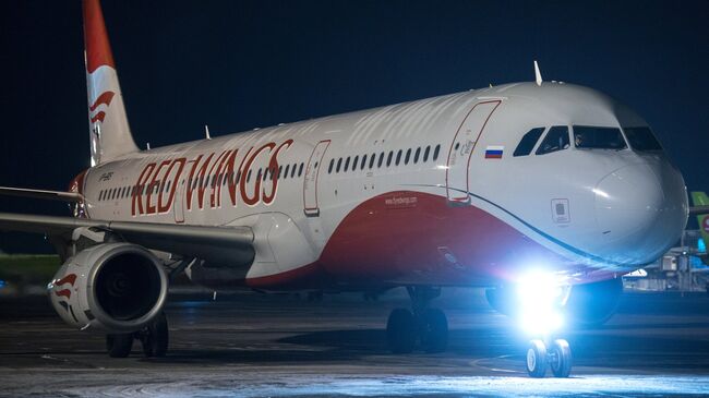 Самолет Airbus A-321 авиакомпании Red Wings