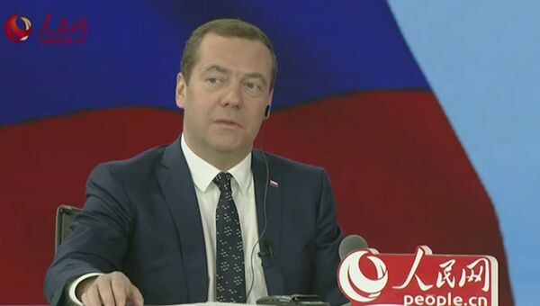 LIVE: Дмитрий Медведев в режиме онлайн общается с китайскими интернет-пользователями