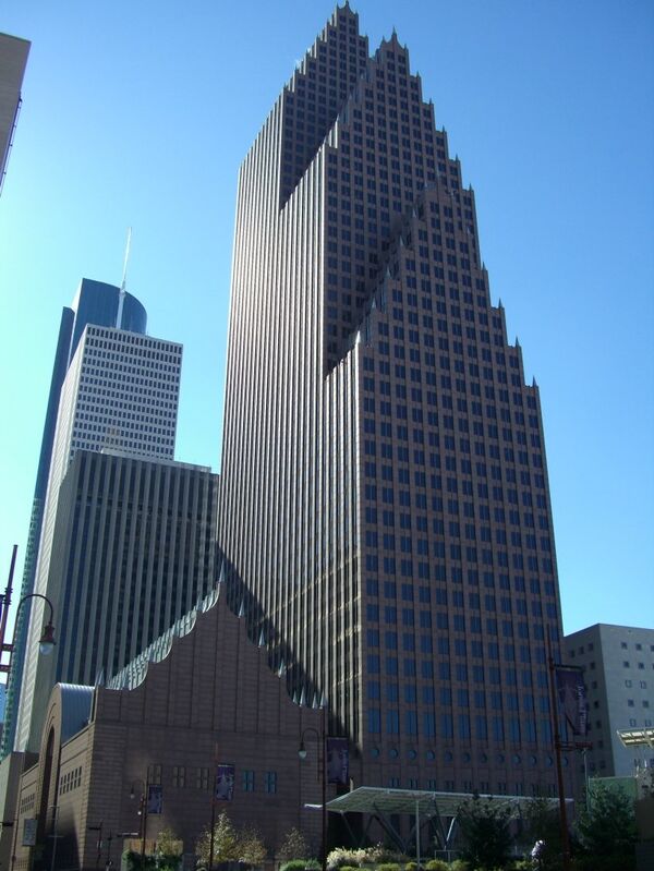 Центр Bank Of America Center, Хьюстон, США
