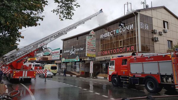 Пожар в торгово-развлекательном центре в Сочи. 1 ноября 2017