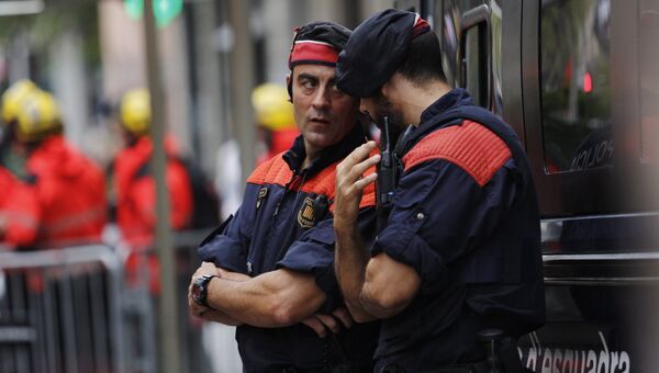 Сотрудники полиции в Барселоне. Архивное фото