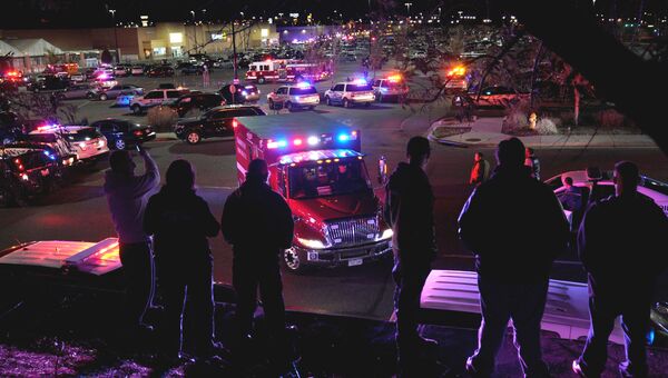 Ситуация после стрельбы у универмага Walmart  в Торнтон, штат Колорадо. 1 ноября 2017