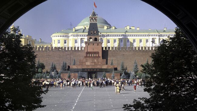 Красная площадь. Мавзолей В. И. Ленина