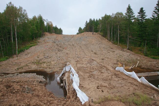 Строительство трубопровода в рамках проекта Сахалин-2. Архивное фото