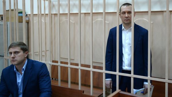 Дмитрий Захарченко в Басманном судом Москвы во время рассмотрения ходатайства следствия о продлении ареста. Архивное фото