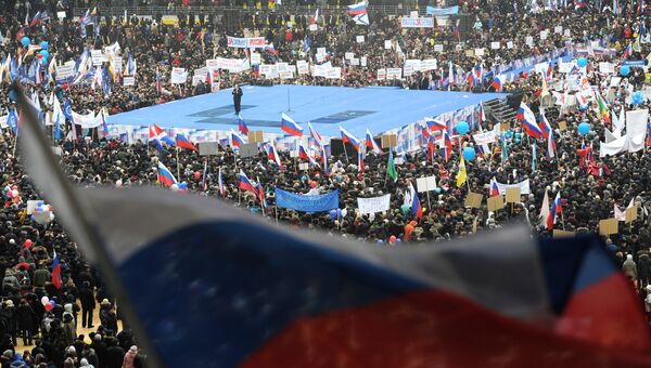 Премьер-министр РФ Владимир Путин выступает на митинге Защитим страну! в спорткомплексе Лужники
