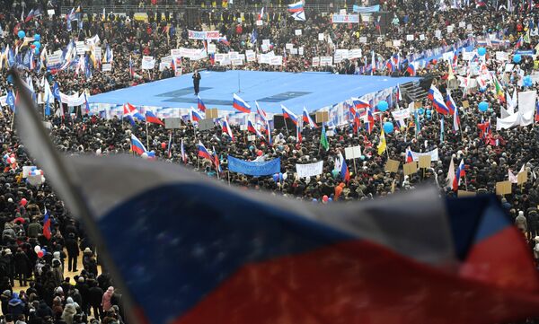 Премьер-министр РФ Владимир Путин выступает на митинге Защитим страну! в спорткомплексе Лужники