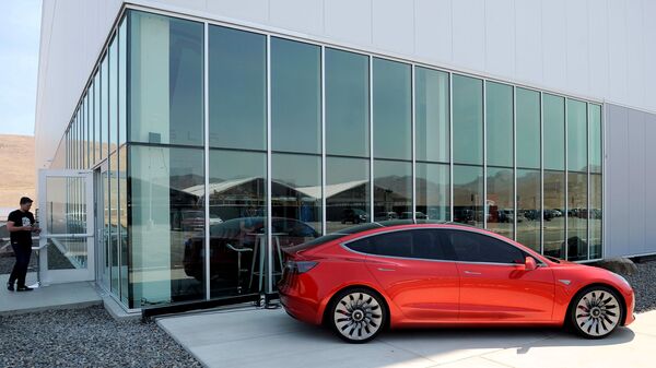 Автомобиль Tesla Motors Model 3. Архивное фото