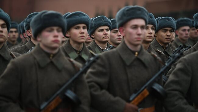 Советские воины. Архивное фото