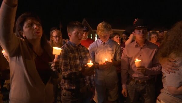 Стрельба в Техасе: видео с места трагедии и бдение в память о жертвах