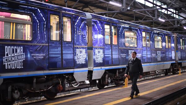 Новый тематический поезд метро Россия, устремленная в будущее в электродепо Красная Пресня. 7 ноября 2017
