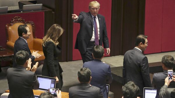 Президент США Дональд Трамп в южнокорейском парламенте. 07 ноября 2017