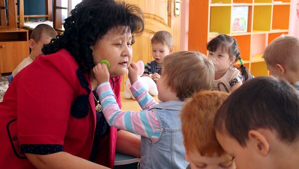 Мама тысячи детей Майра Бейсеканова о жизни в детском доме