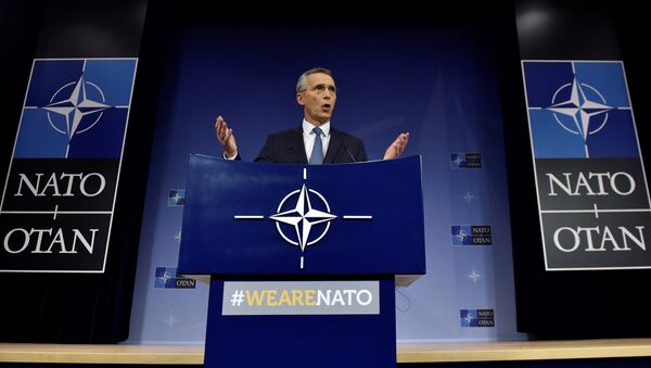 Генсек НАТО Йенс Столтенберг проводит пресс-конференцию в Брюсселе, Бельгия. 9 ноября 2017