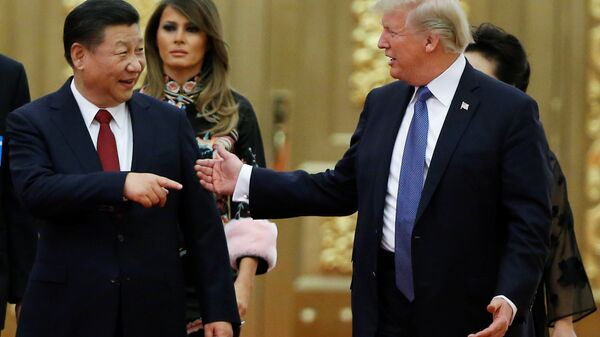 Председатель Китая Си Цзиньпин и президент США Дональд Трамп перед торжественным ужином в Пекине. 9 ноября 2017