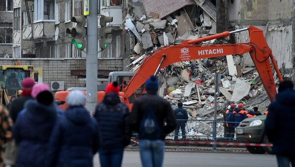 Разбор завалов частично обрушившегося жилого панельного дома по Удмуртской улице в Ижевске. 10 ноября 2017