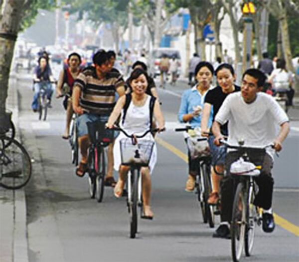 Велосипедисты в Китае