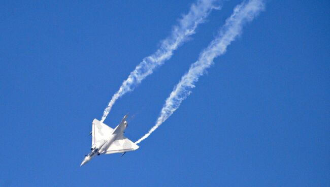 Французский многоцелевой истребитель четвёртого поколения Mirage 2000. Архивное фото