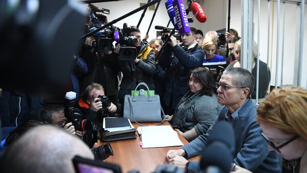 Экс-министр экономического развития Алексей Улюкаев на заседании Замоскворецкого суда. 13 ноября 2017