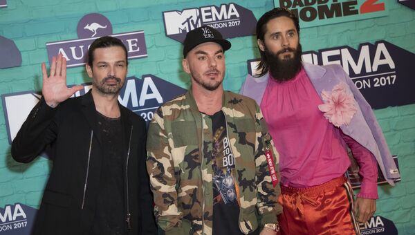 Группа Thirty Seconds to Mars до церемонии MTV Europe Music Awards
