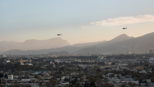 Вертолёты вооруженных сил коалиции в небе над Кабулом. Архивное фото