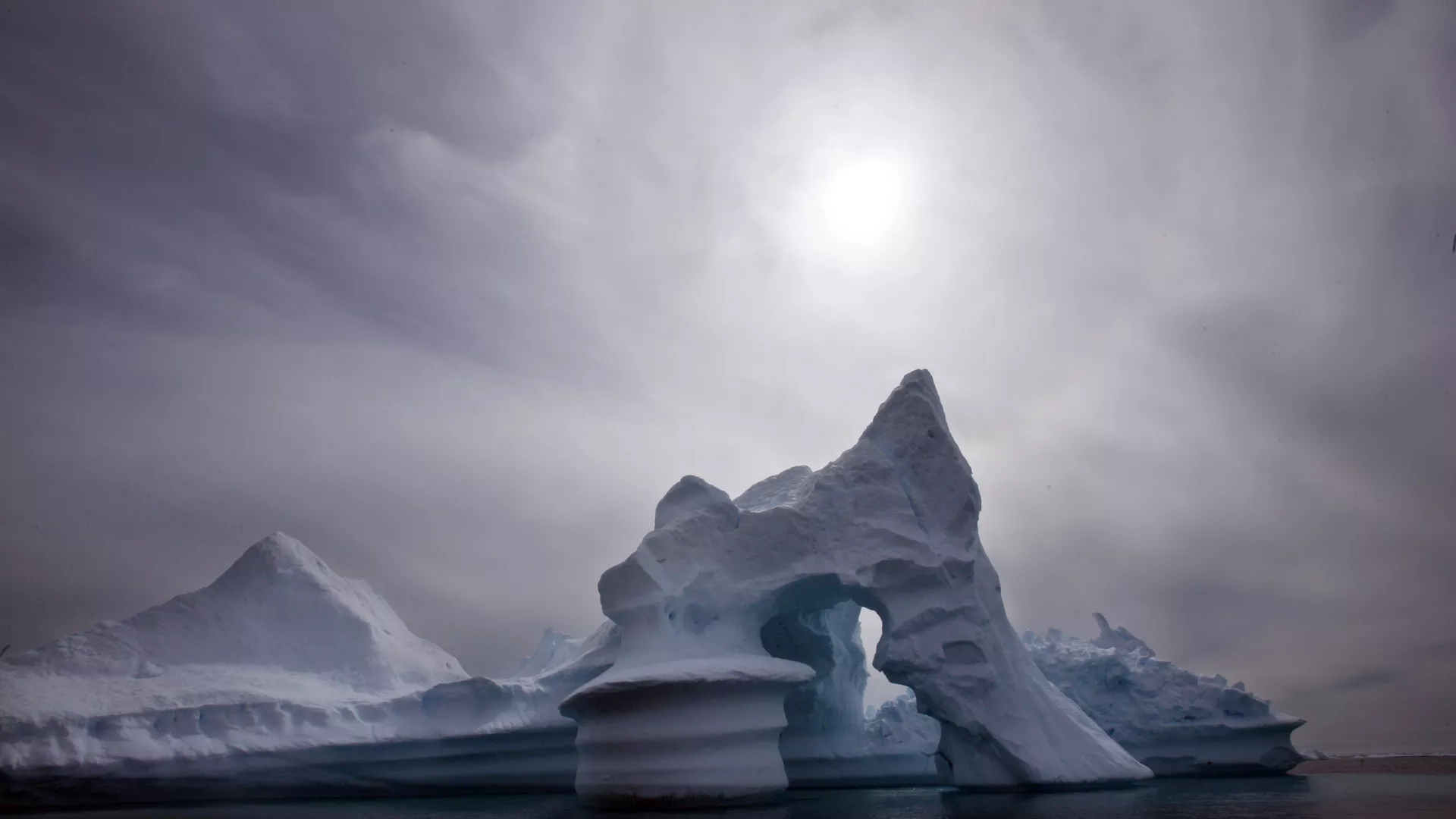 Озоновый слой в Арктике сократился до рекордного уровня - РИА Новости, 1920, 25.11.2021