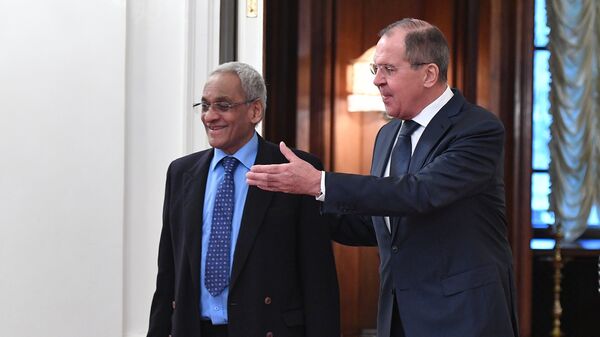 Сергей Лавров и министр иностранных дел Республики Маврикий Ситанах Лачминараиду во время встречи. 14 ноября 2017