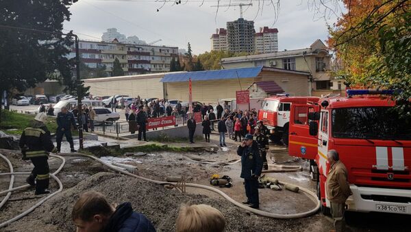 Тушение пожара в общежитии в Центральном районе Сочи. 14 ноября 2017