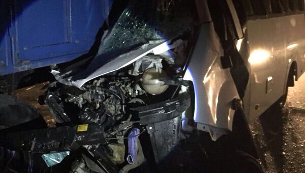 Столкновение автомобиля Камаз и микроавтобуса Газель Нэкст на территории Азовского района Ростовской области. 15 ноября 2017