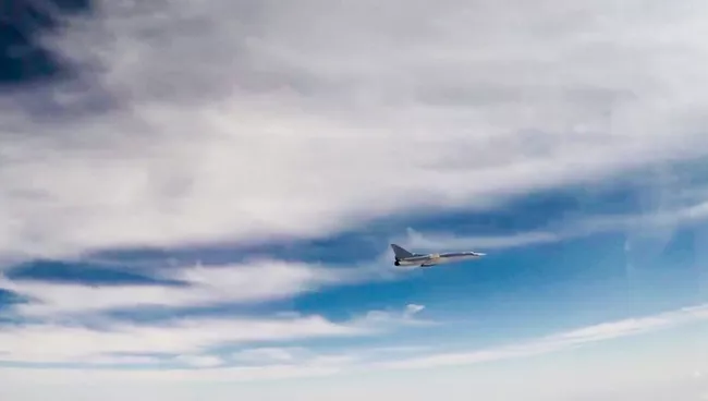 Дальний бомбардировщик Ту-22М3 осуществляет авиаудар по объектам террористов в Сирии. 15 ноября 2017