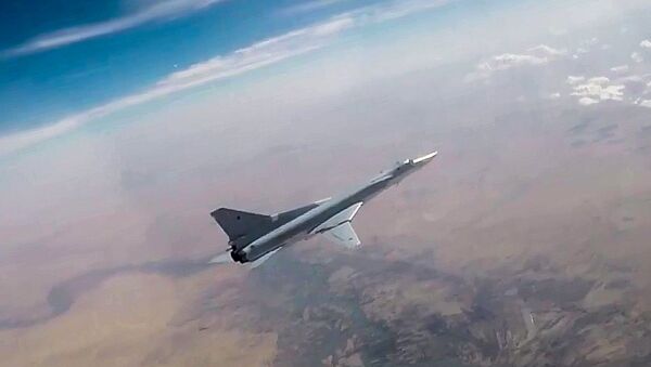 Дальний бомбардировщик Ту-22М3 осуществляет авиаудар по объектам террористов в Сирии. 15 ноября 2017