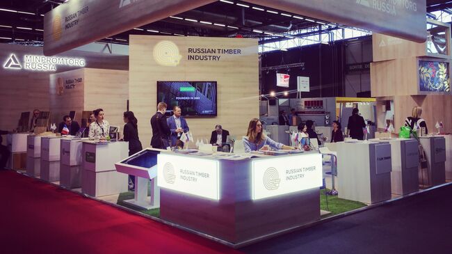 Стенд Russian Timber Industry в выставочном центре Paris Nord Villepinte Exhibition Center