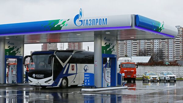 Автомобильная газонаполнительная компрессорная станция Газпром. Архивное фото