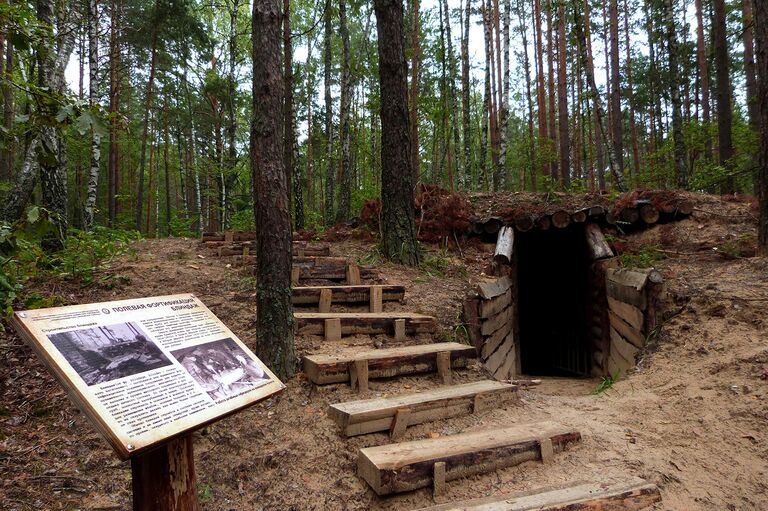 На территории Орловского Полесья расположен военно-мемориальный комплекс На территории Орловского Полесья расположен военно-мемориальный комплекс