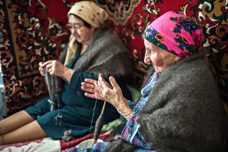 Не проходит и дня, чтобы односельчане не проведали самую старшую жительницу Татарского Саракташа