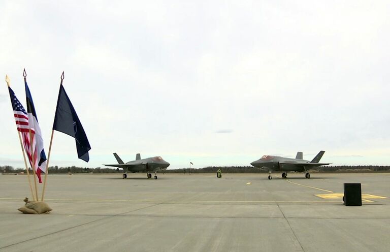 Американские истребители F-35 на авиабазе Амари в Харьюмаа, Эстония