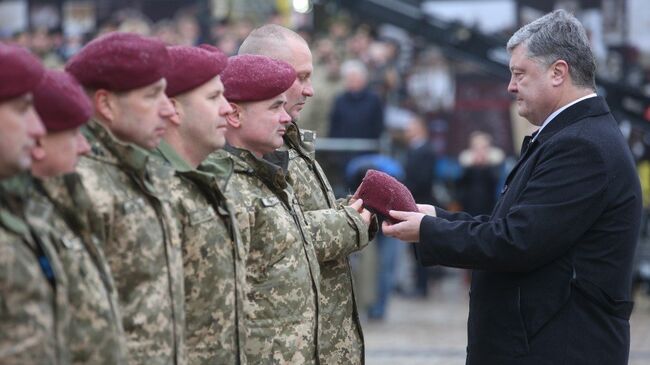 Участие Президента в церемонии переименования Высокомобильных десантных войск в Десантно-штурмовые войска и установление Дня десантно-штурмовых войск ВСУ. 21 ноября 2017