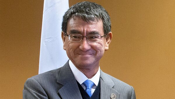Глава МИД Японии Таро Коно. Архивное фото