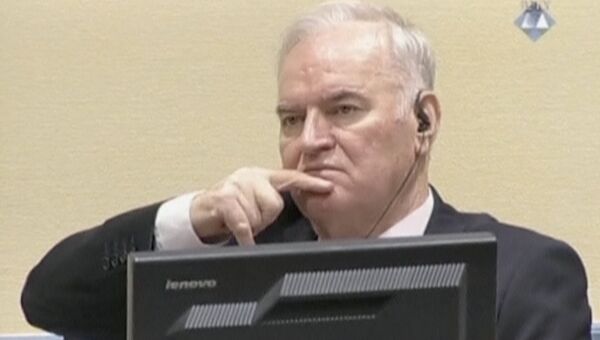 Сербский генерал Ратко Младич во время оглашения приговора в Международном трибунале по бывшей Югославии (МТБЮ). 22 ноября 2017