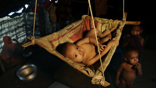Ребёнок в лагере Балухали на границе Мьянмы и Бангладеш. Архивное фото