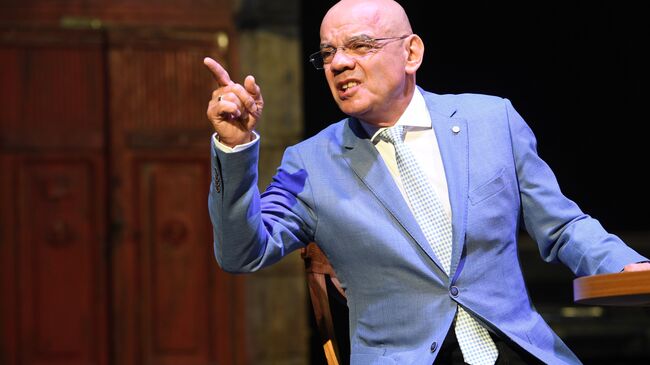 Художественный руководитель театра Сатирикон имени Аркадия Райкина Константин Райкин Художественный руководитель театра Сатирикон имени Аркадия Райкина Константин Райкин