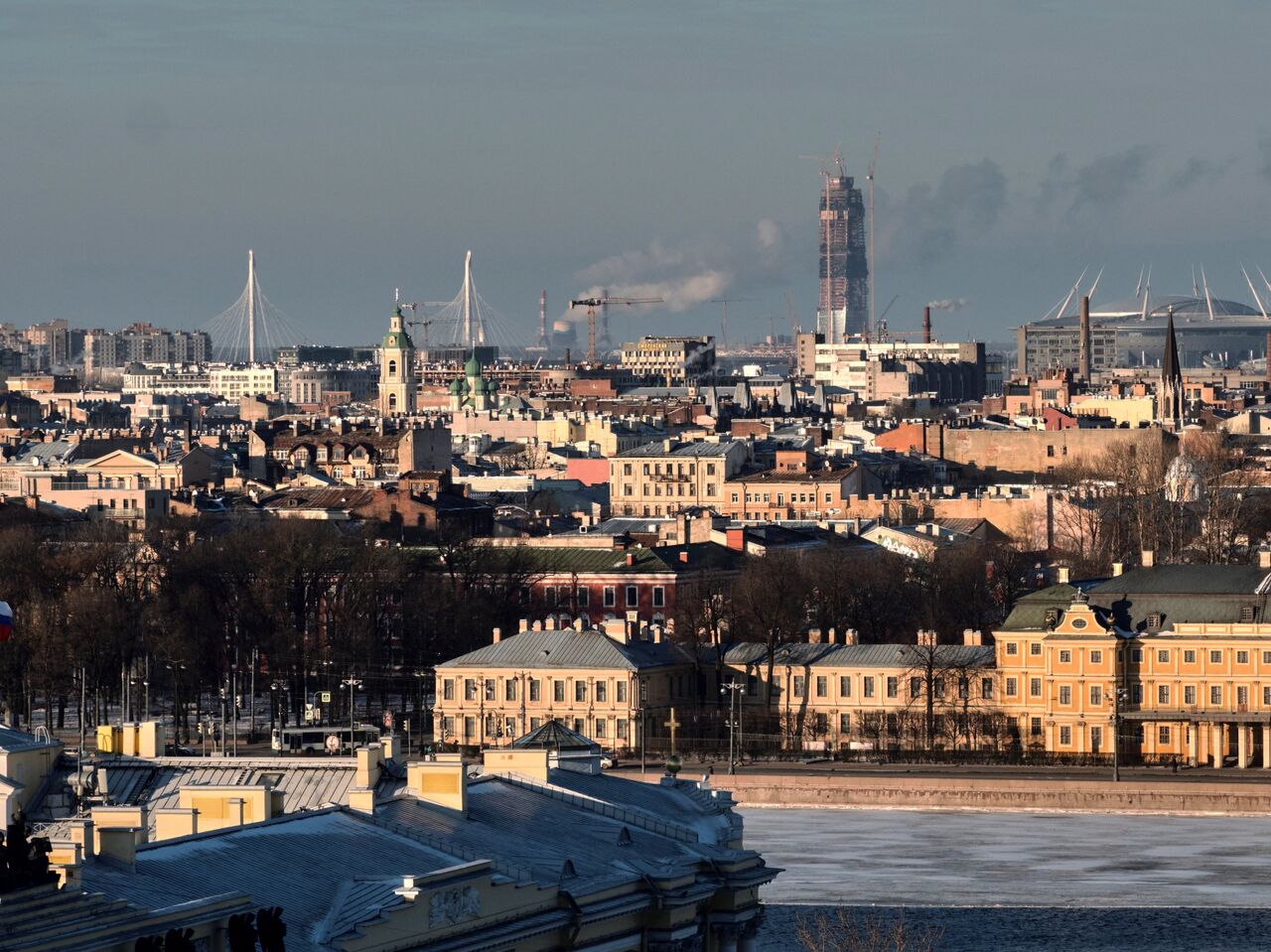 В Петербурге выставили на торги крытый рынок у метро 