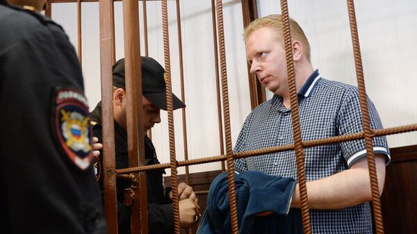 Сергей Федотов, подозреваемый в мошенничестве в особо крупном размере, в суде во время рассмотрения ходатайства следствия о его аресте