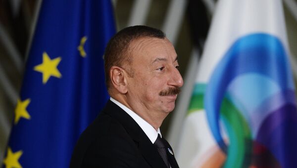 Президент Азербайджана Ильхам Алиев перед началом 5-го Саммита Восточного партнерства в Брюсселе. 24 ноября 2017